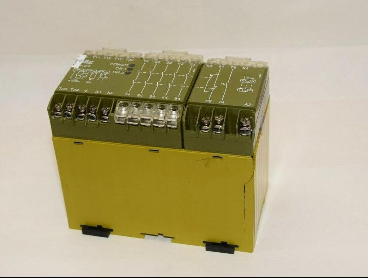 Used PILZ PNOZ 3 240Vac 9Va 50/60Hz 474859 Safety Relay *Crack*