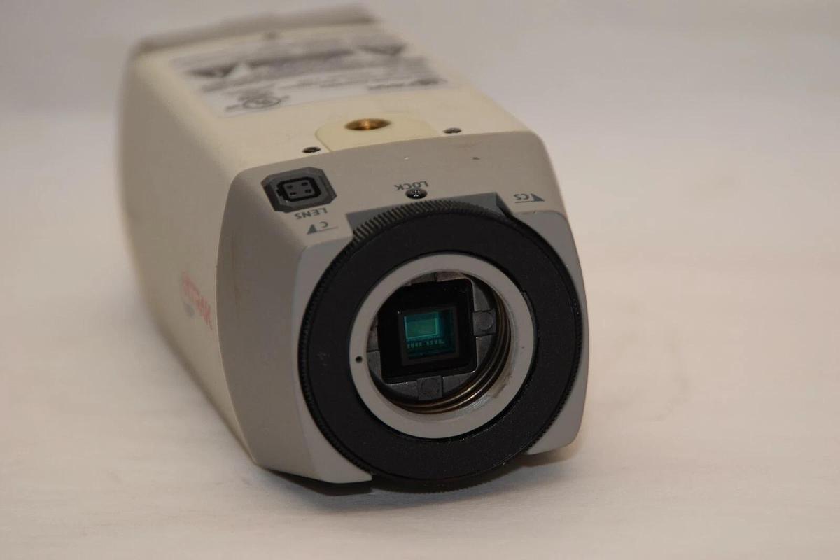 Used ULTRAK KC7520CN 24Vac 60Hz 6.0W CCD Color Camera