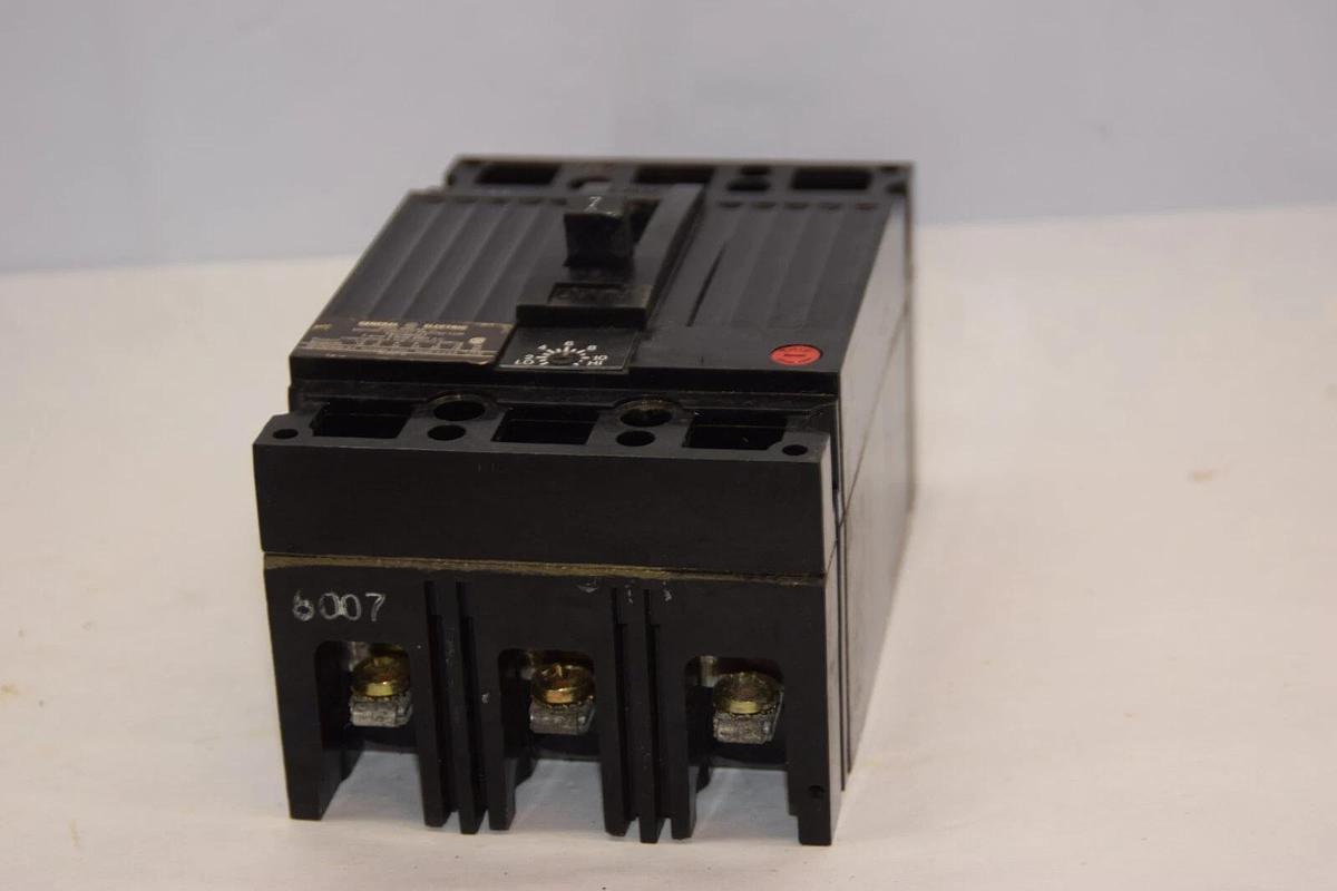 (NEW) GE GENERAL ELECTRIC TEC36007 7Amp 7A 3P 600V Mag-Break Circuit Breaker
