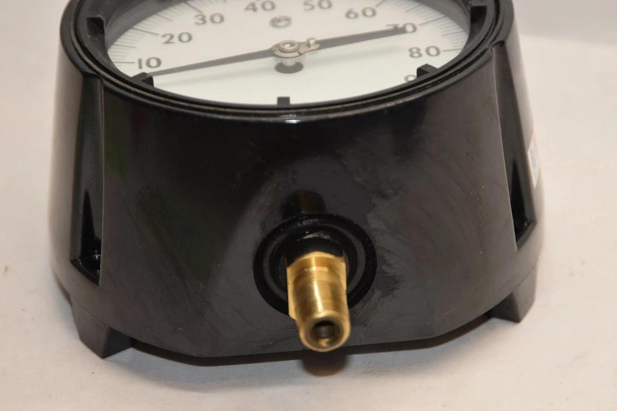 (NEW) ASHCROFT Q-586 30-100psi 5" Face Brass Socket Gauge