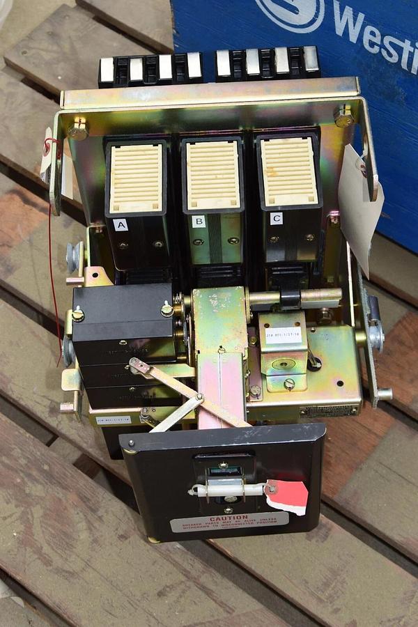 Used Westinghouse Air Circuit Breaker Type DB15 225 Frame Size 600VAC  (New)