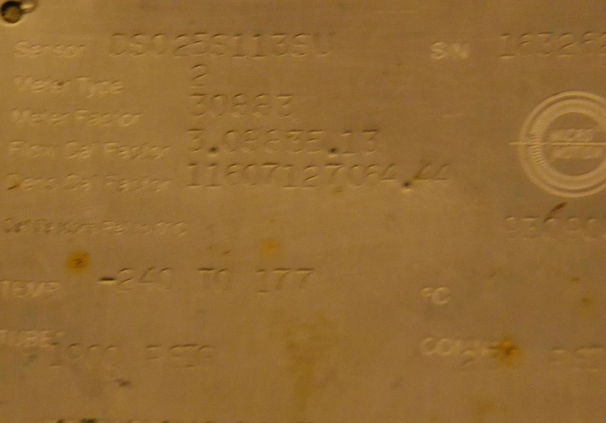 Used MICRO MOTION MASS FLOW SENSER TRANSMITTER DS025S113SU