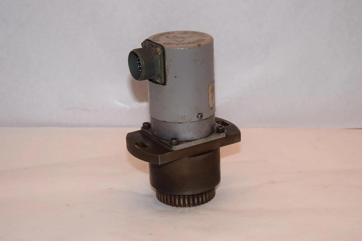 Used TAMAGAWA SEIKI TS1508-N85 , RFHI024-22-IM-68 Optical Shaft Encoder