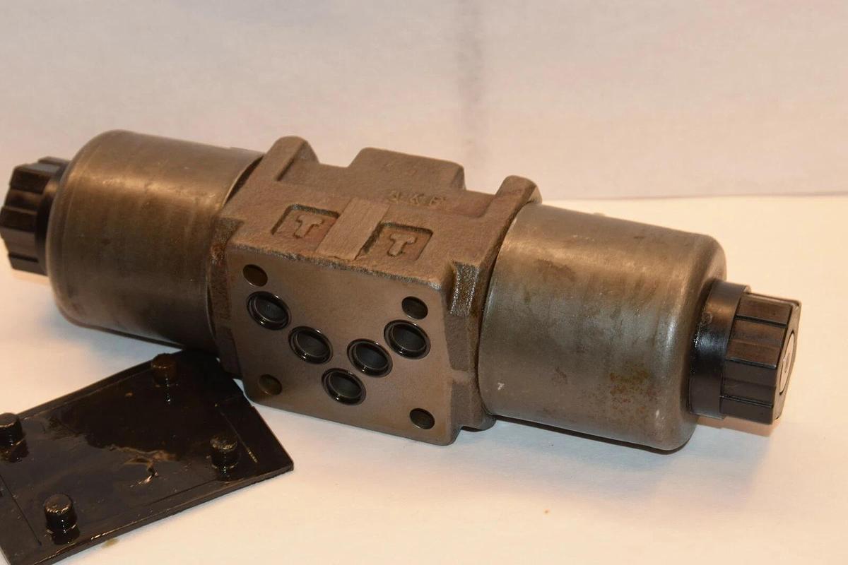 NACHI Hydraulic Directional Control Valve SA-GO3-C6S-D2-E21  480