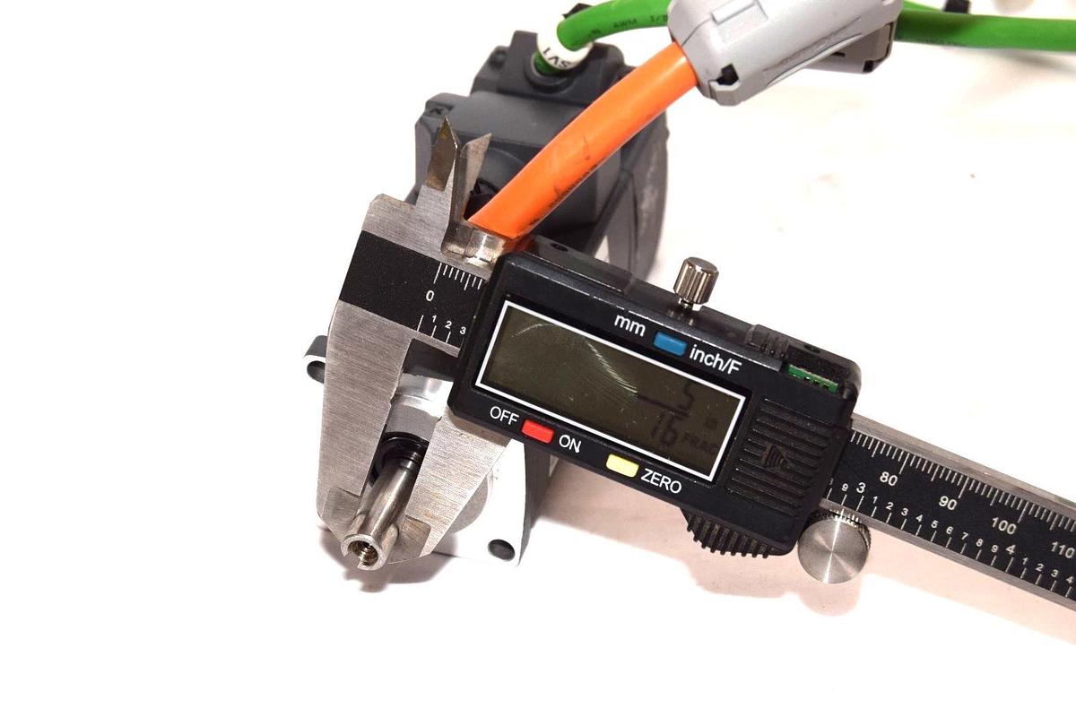 Used Siemens 1FL6024-2AF21-1AA1 , LMH/M522135198003 Servo Motor