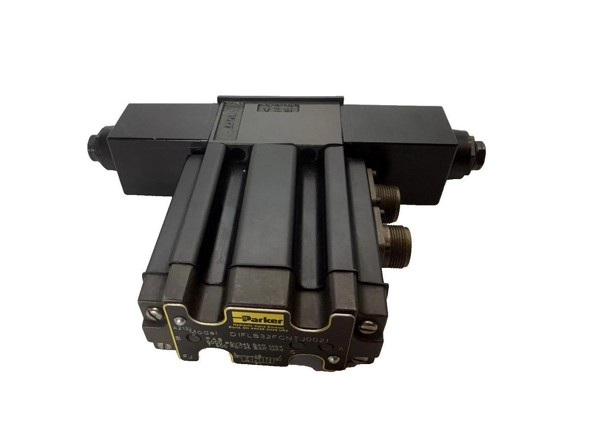 Parker Hydraulic Servo Valve D1FLB32FCNTJ0021  (New)