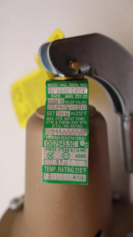 (NEW) WATTS M15 0752W 1-1/2" 340x8 150psi Pressure Relief Valve