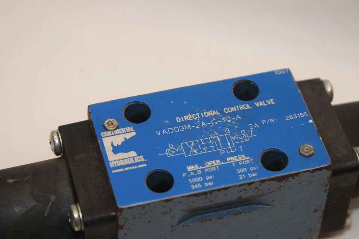 (NEW) CONTINENTAL HYDRAULICS VAD03M-2A-G-10-A 300psi 21bar Directional Valve