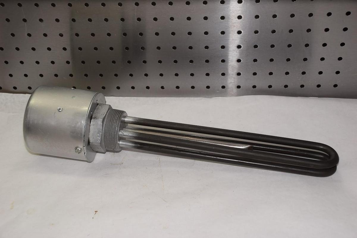 ACCUTHERM 422 55 502 N 19 F4 42255502N19F4 1.5kw 1PH 240V 750W TANK HEATER NEW