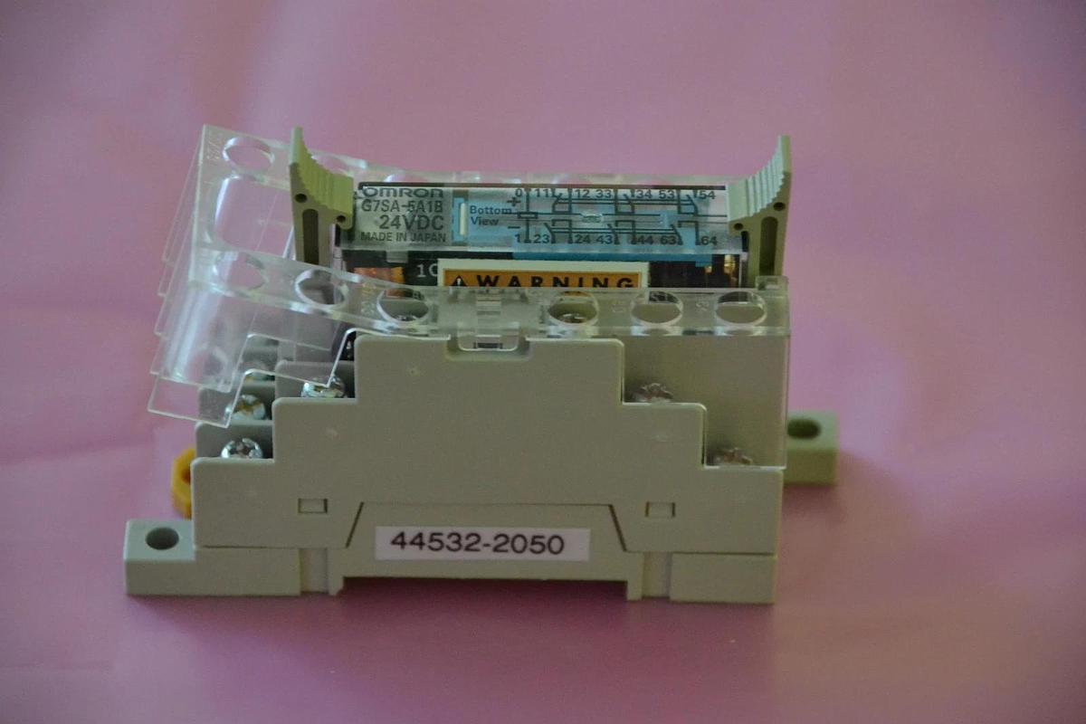 Used OMRON RELAY WITH BASE P7SA-14F P7SA 14F P7SA14F G7SA-5A1B G7SA 5A1 G7SA4A1