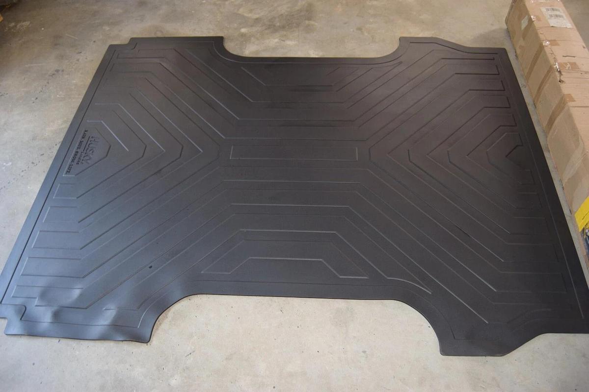 Husky Liners 16010 6.5' Rubber Truck Bed Mat 16010 2017-2021 Ford F250 F350 NOS