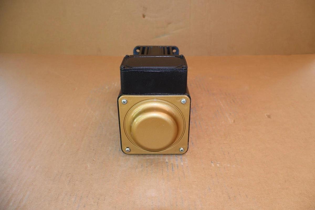 KOLLMORGEN Servo Motor Goldline XT B-404-A-23 B404A23 230v 1500rpm (NEW)
