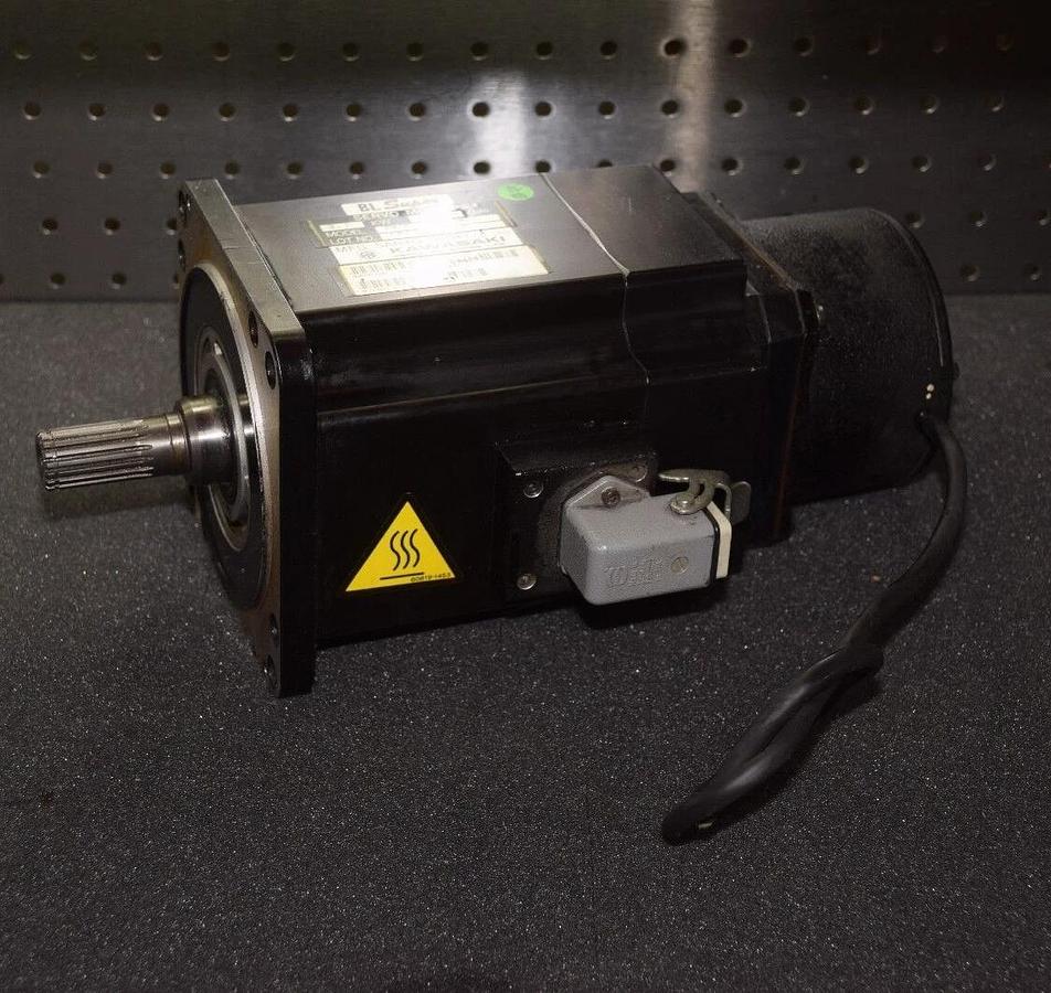 Used KAWASAKI BL SUPER SERVO MOTOR 3.1 KW 3000 RPM , P60B13200LCX2C