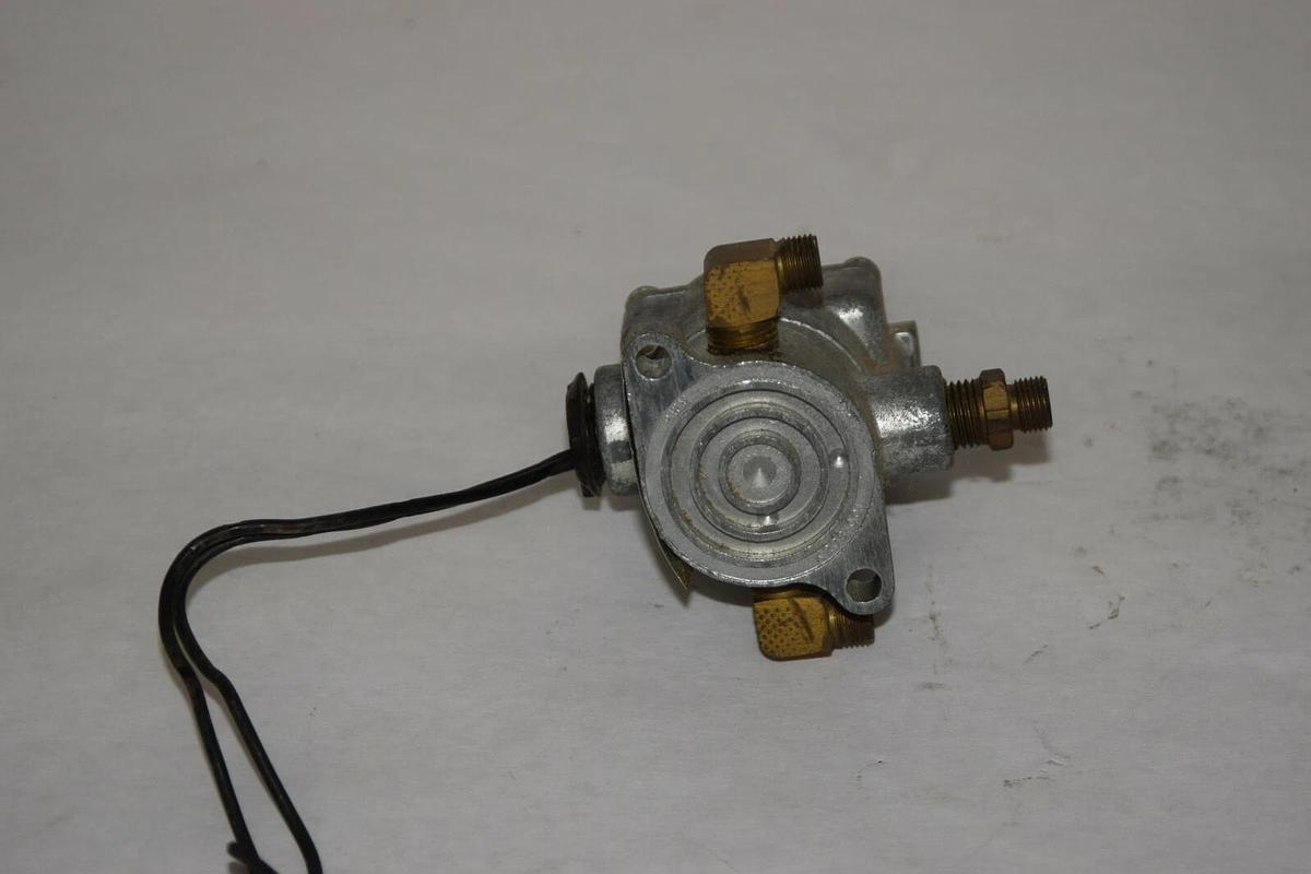 Used VALVAIR BELLOWS LC 33 B LC33B LC33 B 115V Pilot Valve Solenoid Valve