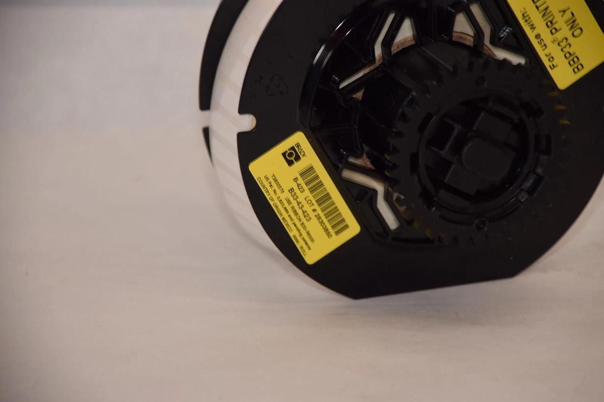 Used BRADY B33-43-423 0.25" x 1.25" White Workhorse Labels