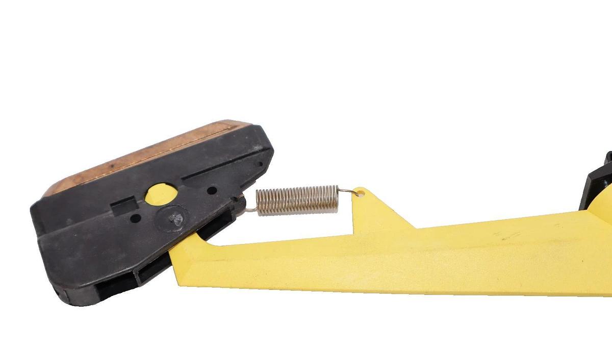 Conductix Wampfler Collector 811 Series Long Type 55A 8100008103 79Z5107D53 New