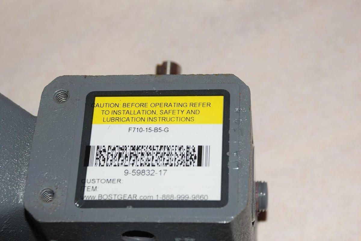 BOSTON GEAR F710-15-B5-G F71015B5G 15:1 .28HP  RATIO GEAR SPEED REDUCER (New)