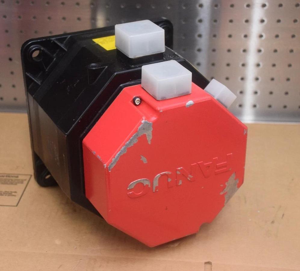 FANUC Servo Motor 10F/2000 A06B-0355-B756 W/ PULSECODER A860-0360-V501AC (NOS)