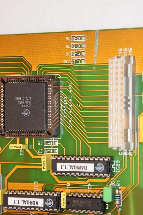 Used RHODE & SCHWARZ SPI-KARTE Rev 1.0 0899A Cy7C133 Dual Ported Ram Circuit Board