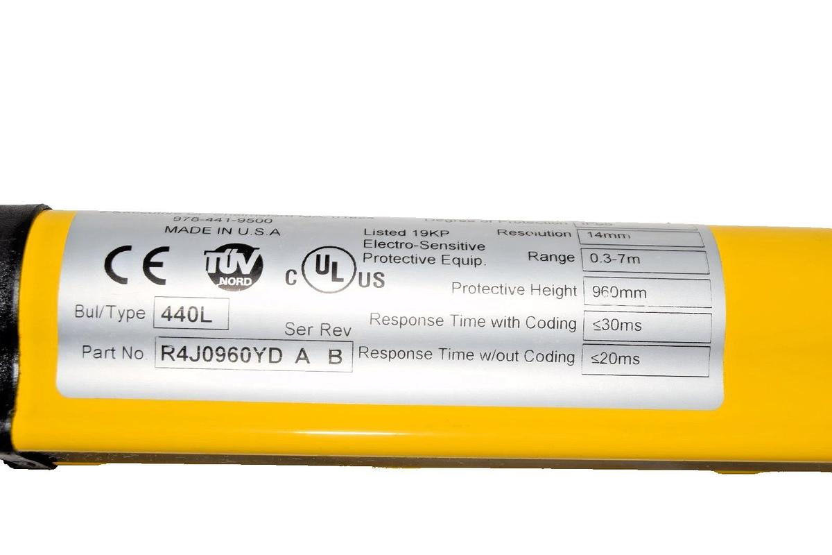 Used Allen Bradley AB Safety Light Curtain 440L R4J0960YD SerA RevB (Used)