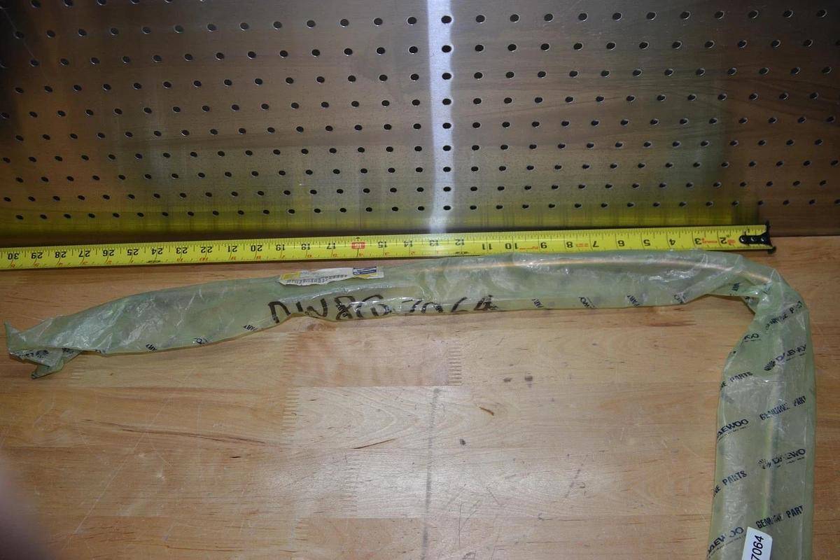 Used Daewoo 8Q7064 Tube AS Cat 8Q 7064  DW8Q7064  FORKLIFT PARTS hydraulic hose tube