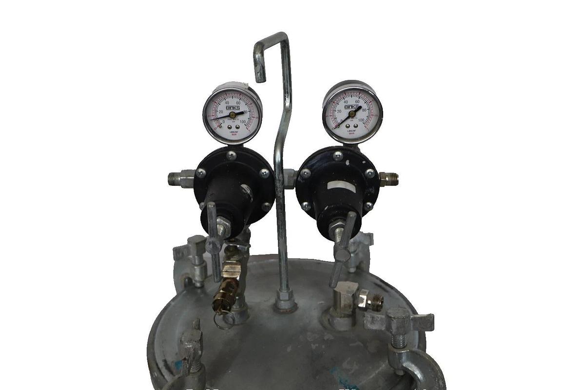 Used Binks 2.8 Gallon Paint Pot Stainless Pressure Paint Pot CRN OH6685.5C