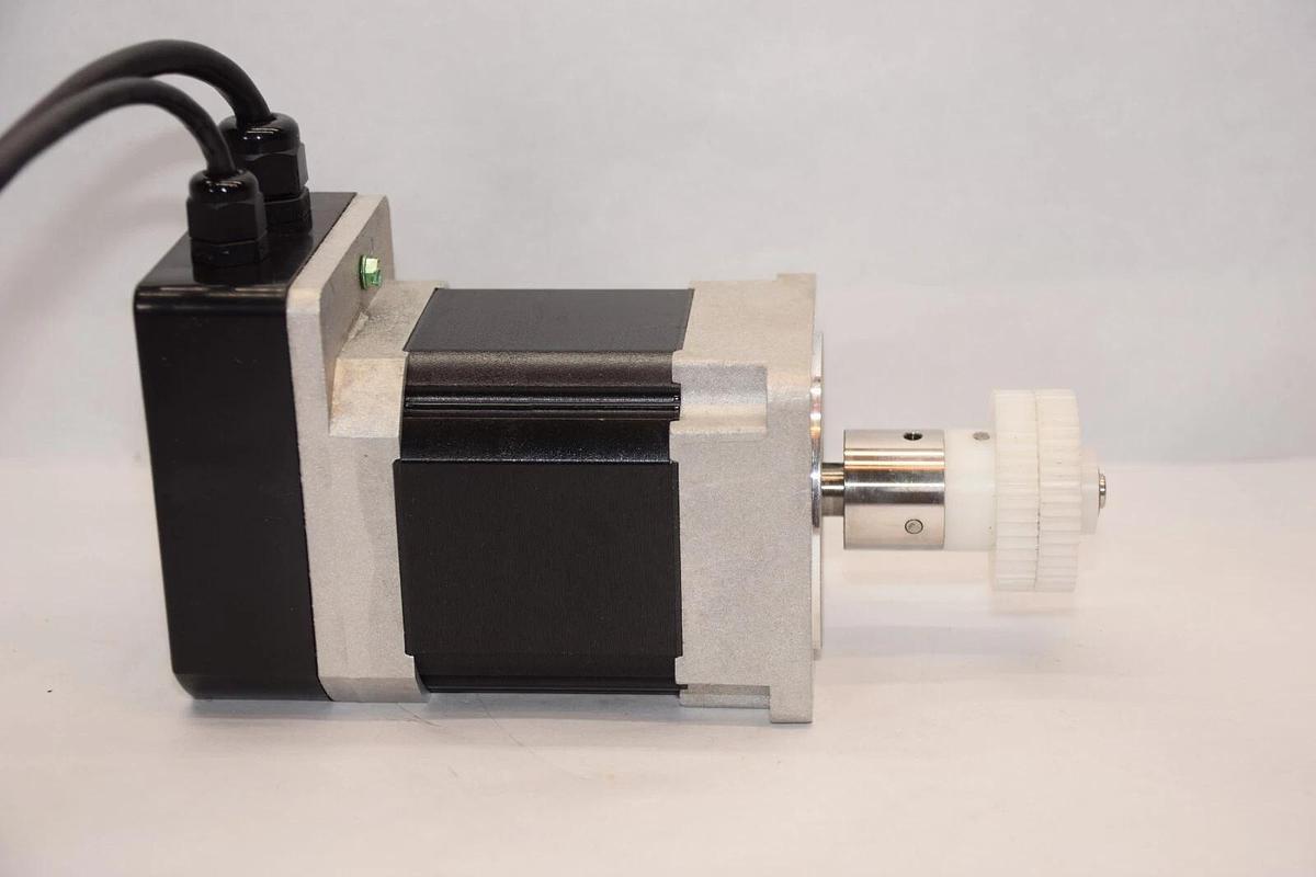 Used Ametek Servo Motor EC083A-40C0-A13 EC083A40C0A13 11313037