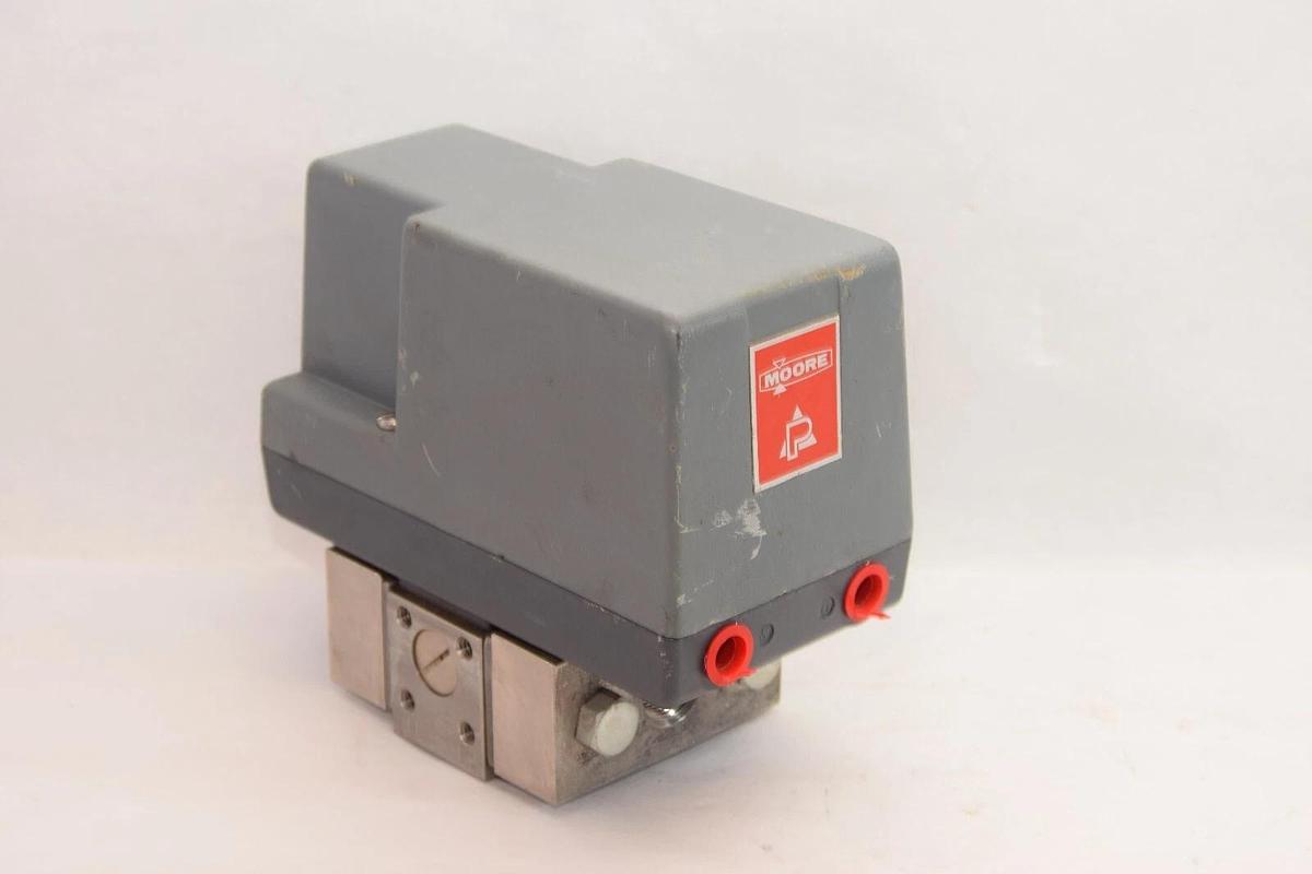(NEW) MOORE M5338-002 75-500psi 316 SS P Cell Differential Pressure Transmitter