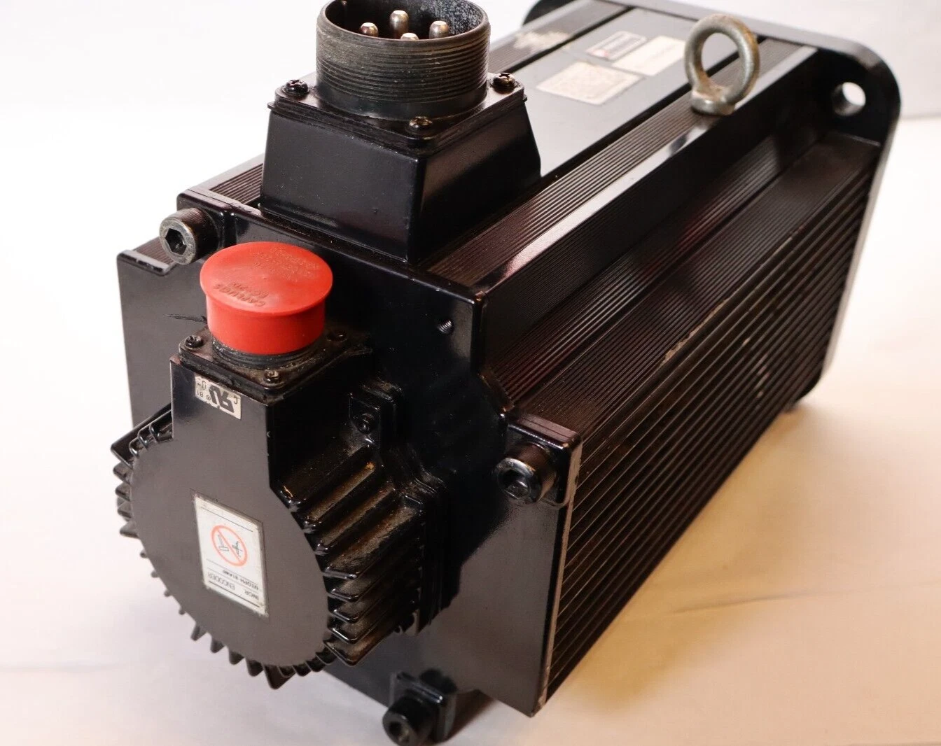 Used Yaskawa AC Servo Motor SGMG-75A2AB SGMG75A2AB 7500w 200v 1500r/min 54.7a