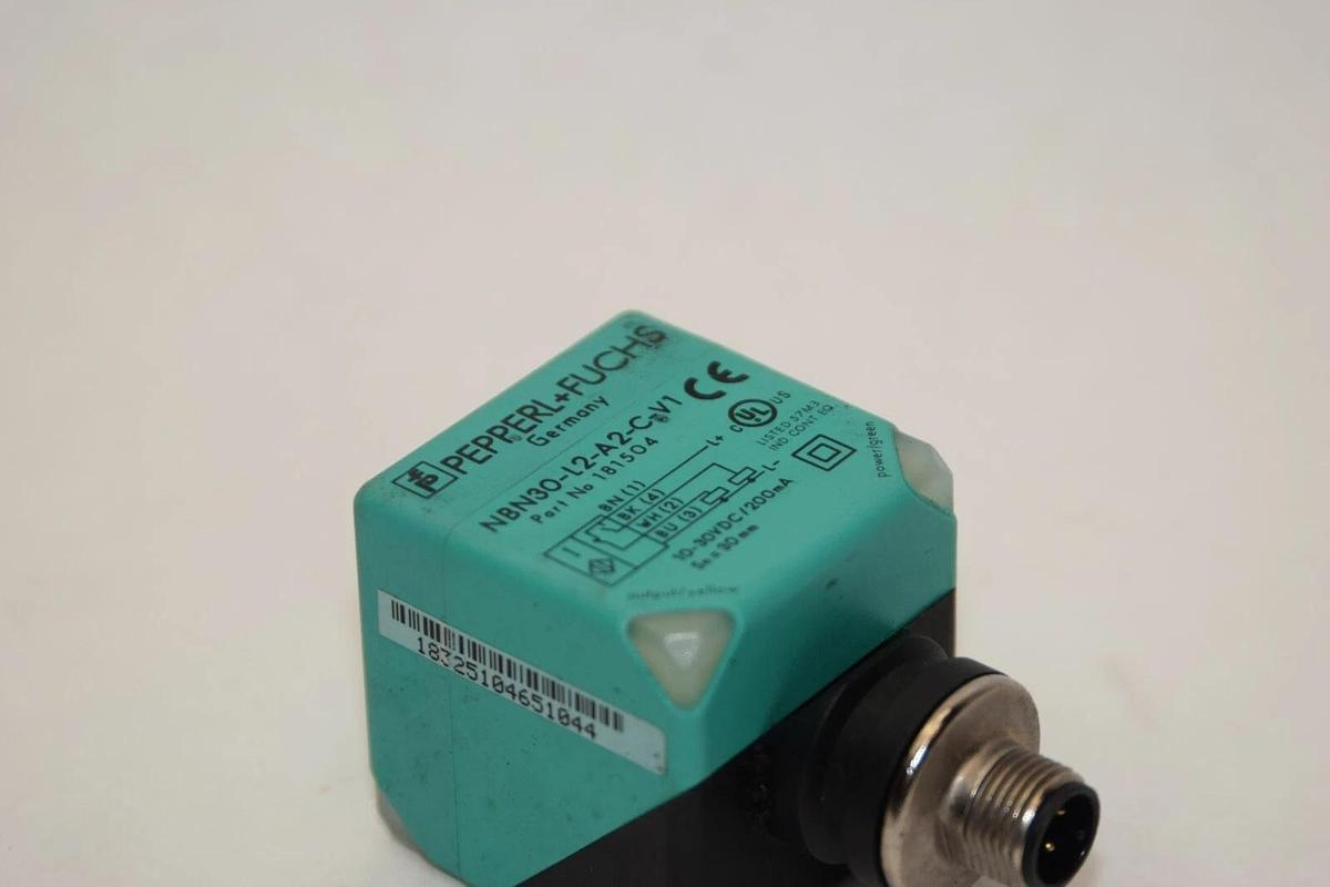 Used PEPPERL + FUCHS NBN30-L2-A2-C-V1 181504 10-30Vdc Proximity Sensor *No Hardware*