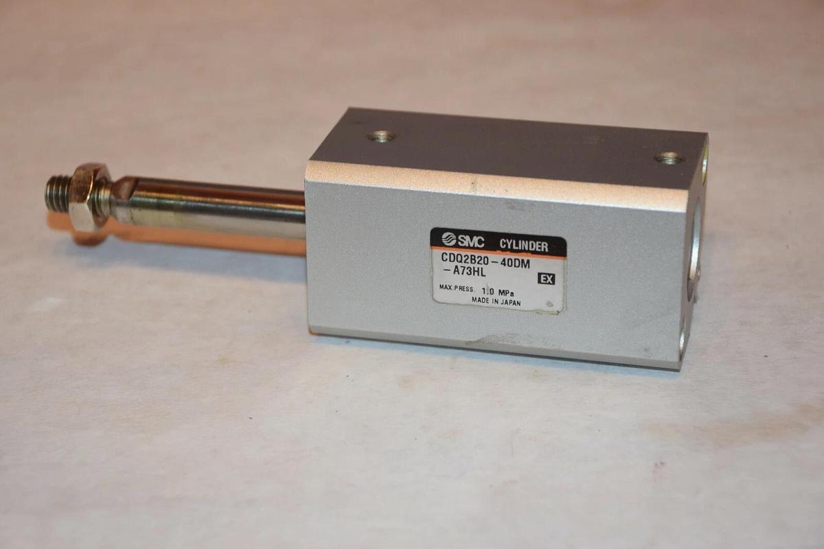 Used SMC CDQ2B20-40DM-A73HL 1.0MPa COMPACT CYLINDER