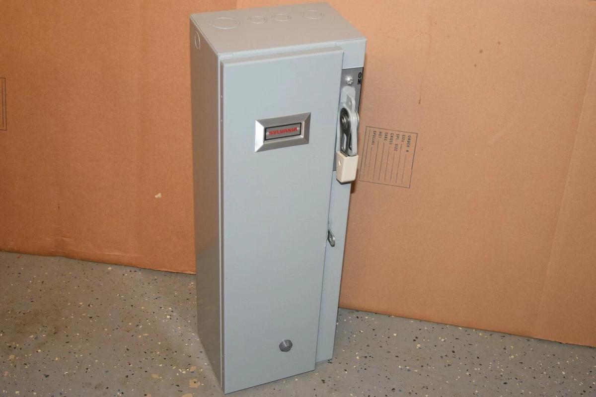 NEW) SYLVANIA T18AA31606-76 T18AA3160676 Size 1 60A Mag Combination Starter