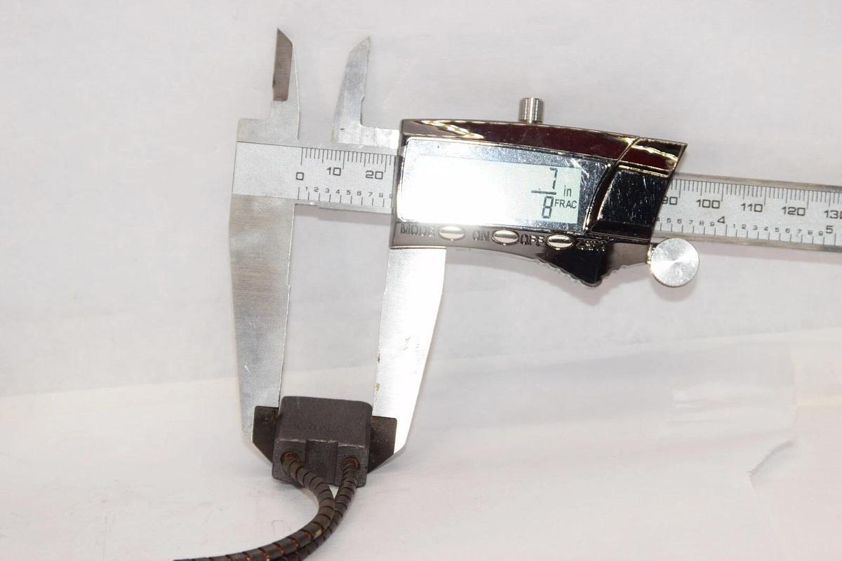 CM9 Carbon Motor Brush Brushes CM 9 1" x 7/8" x 7/16"  (NEW - Lot 3)