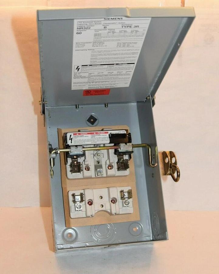 SIEMENS NR322 3R Series B 60A 60 Amp ITE Enclosed Fused Switch (NOS)