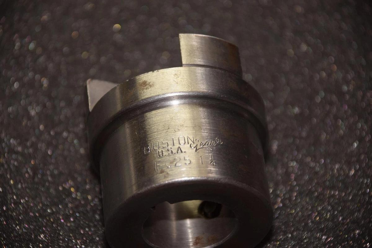 (New) Boston Gear FC25 1-1/4 Coupling Hub 08280