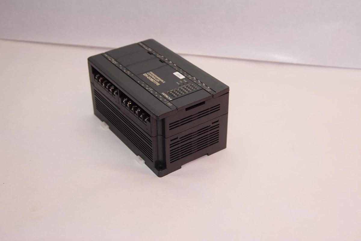 Used HITACHI EH-D28DTPS EHD28DTPS 24Vdc 7.5mA Programmable Controller