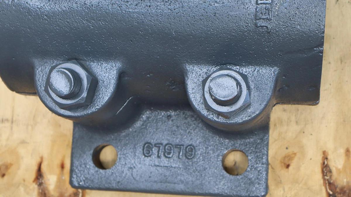 Jeffrey 4 Bolt Split Sleeve Bearing Housing 4-7/16" 4 7/16  67978 67979 13" NOS