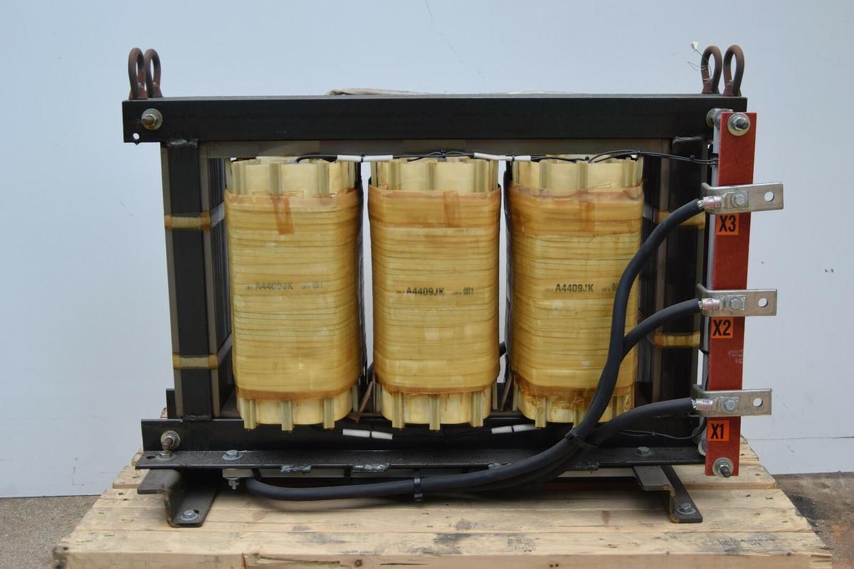 New, HPS Hammond Dry Type 160 KVA Transformer 207103 HV 480YV LV 492.5YV  935014