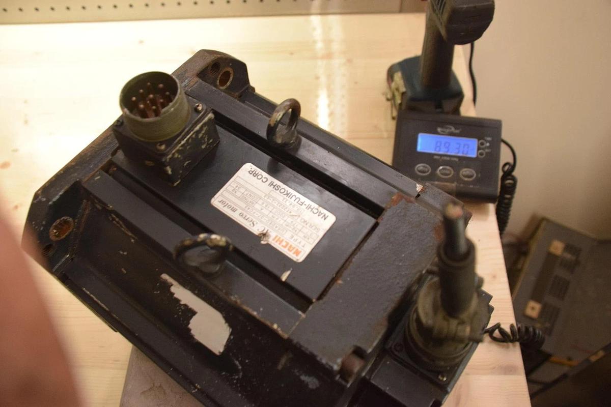 Used NACHI SERVO Motor USADED-37-FC43 USADED37FC43 3.7KW 2000 RPM 18.6A