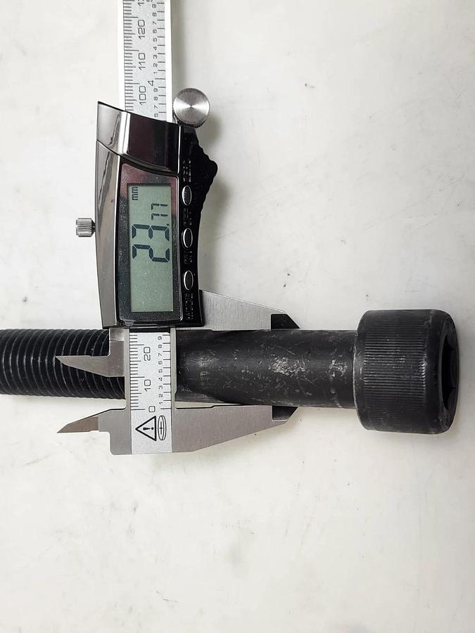 YFS 12.9 M24-3.0x140 Socket Hex Cap Screw Allen Bolt M24 3.0 x 140mm  12.9 - NEW