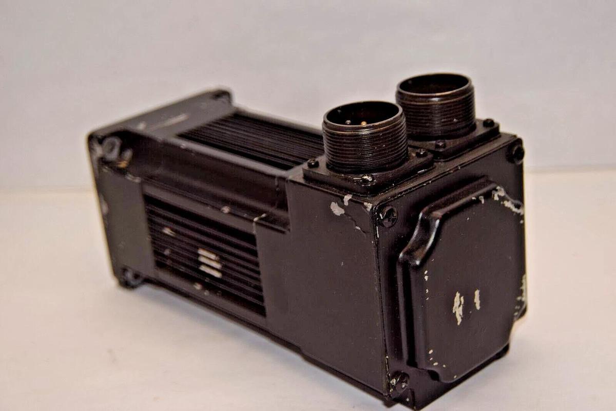 Used GE FANUC MTR-3S33-G-R-0-E-S-A 1/2" Shaft Brushless Servo Motor