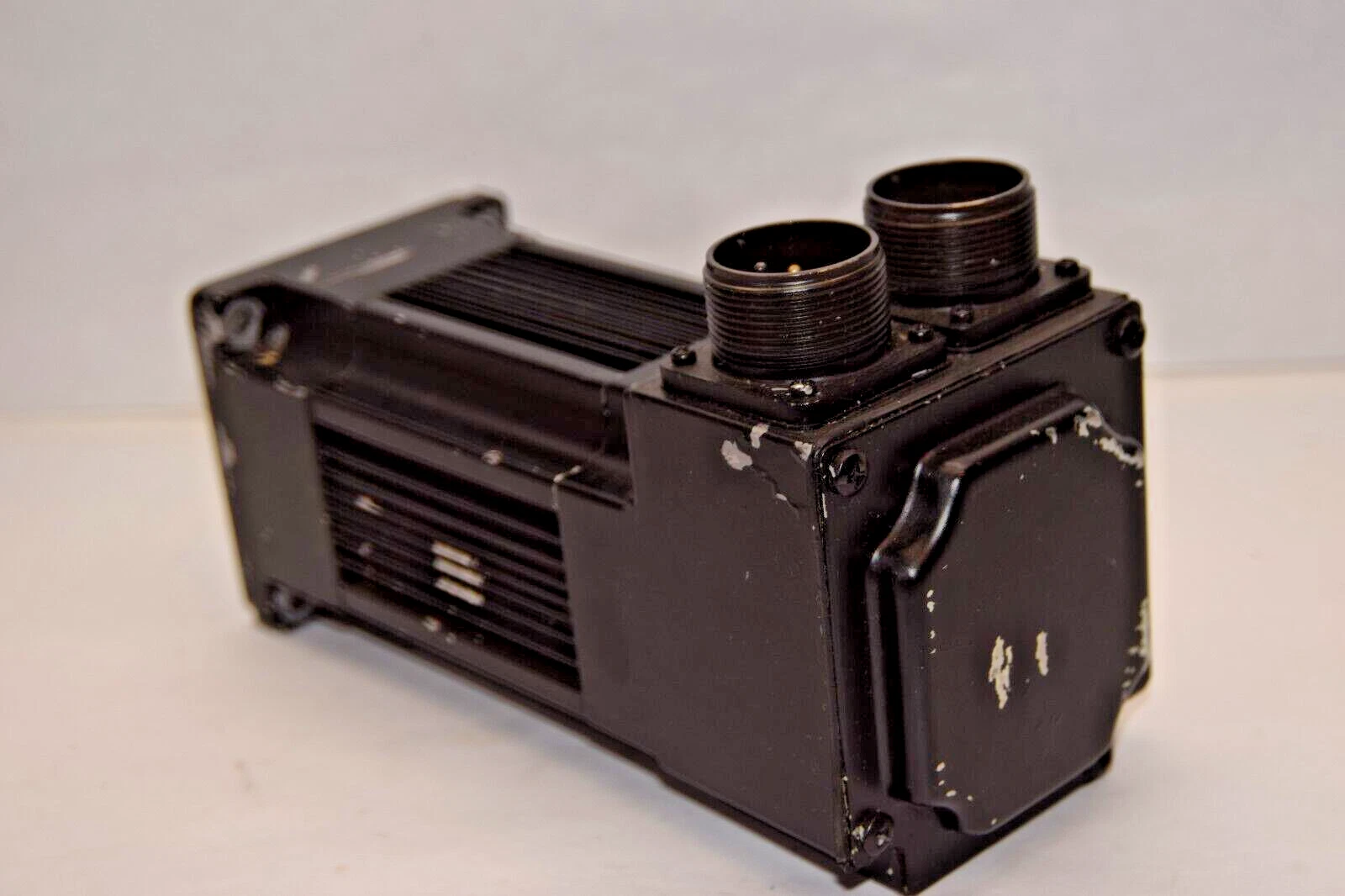 Used GE FANUC MTR-3S33-G-R-0-E-S-A 1/2" Shaft Brushless Servo Motor