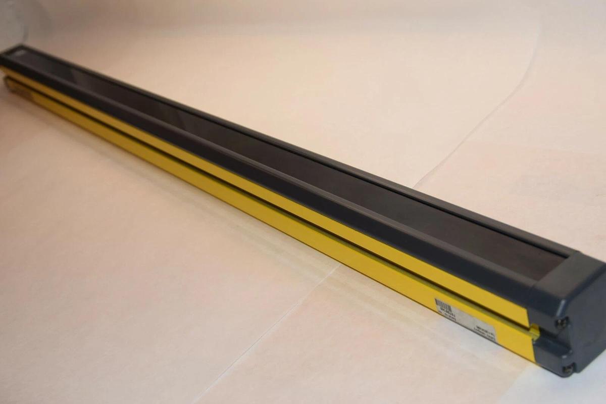 SIEMENS Light Curtain Receiver Simatic  FS4201 3RG7842-4DH01 24Vdc (NEW)