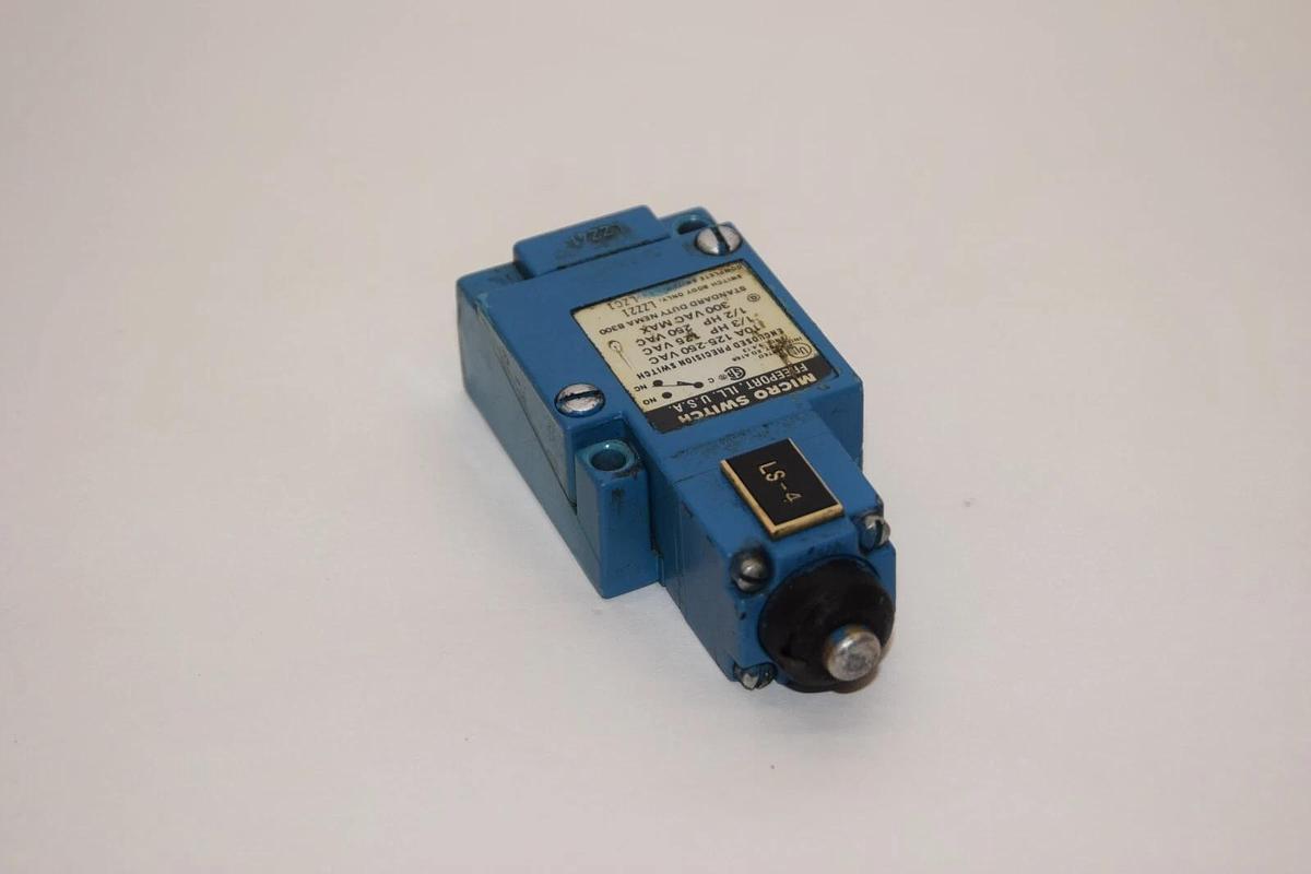 Used MICRO SWITCH LZC1 Precision Limit Switch
