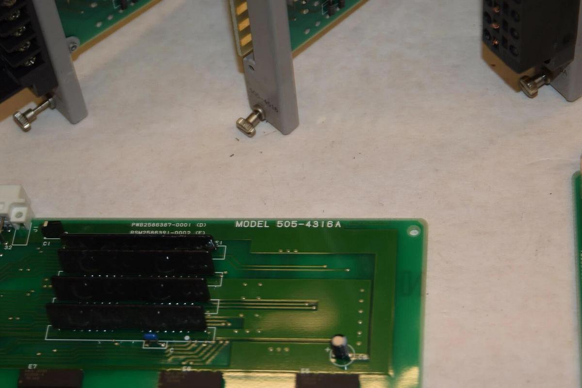 Used SIEMENS 505-4316A 505-4316, 505-4308, 505-6108B Input Module (Lot of 8)