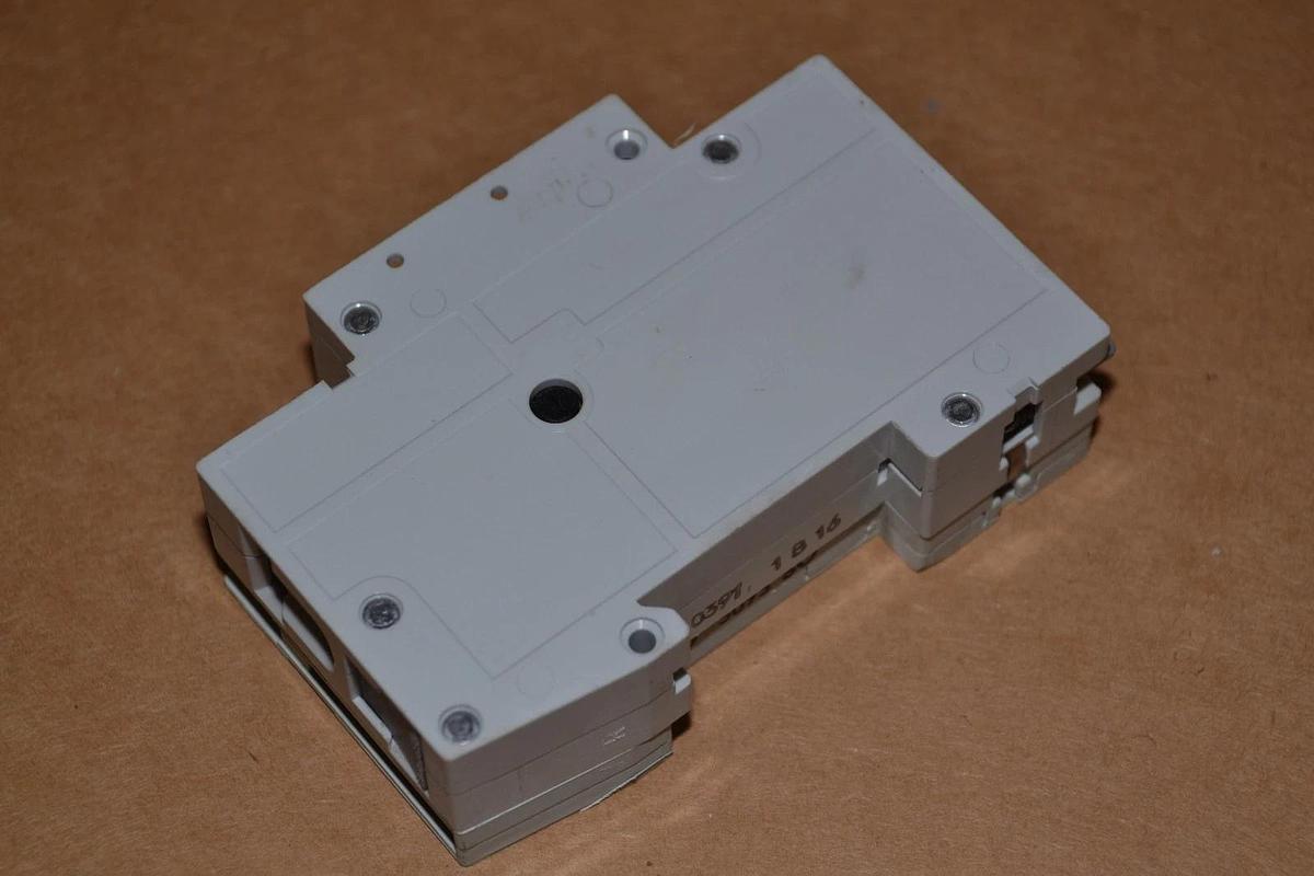 Used SIEMENS 5SX2 B16 WITH 5SX91 HS 16A 16 Amp A 1p 1POLE CIRCUIT BREAKER