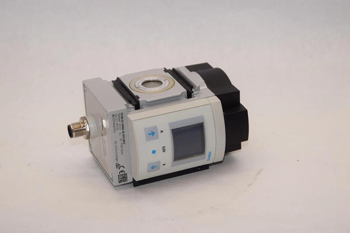 Used FESTO SFAM-62-5000L-M-2SV-M12 15-30Vdc Flow Sensor