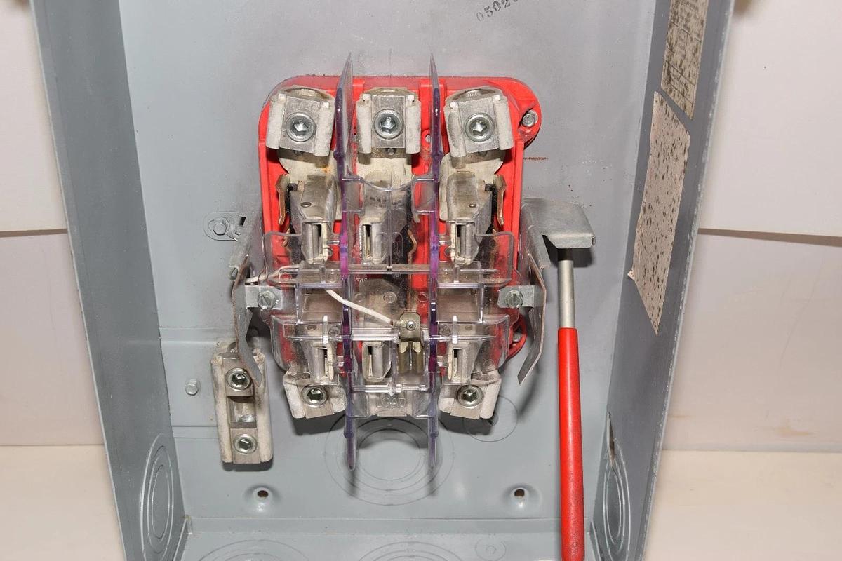 Used Anchor Electric Meter Socket Enclosure U50000 U40000 200A 200 Amp 600v 3ph 4w