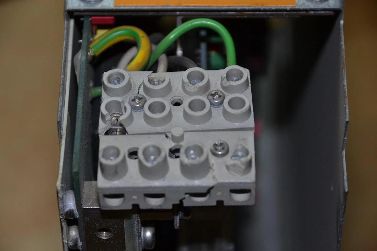 Used SOCAPEL ST1-10-310  ST110310 SERVO AMP 911721/94 003