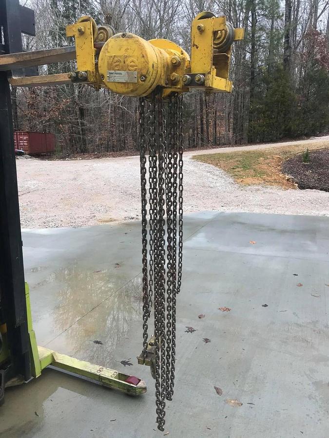 Used Yale 1/2 Ton LRP Manual Trolley Industrial Chain Hoist  12’ drop LRP-19340171
